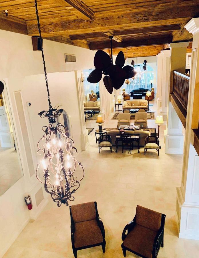 Cozy Studio In The Heart Of The Palm Beach Island - Free Valet Service Exterior photo